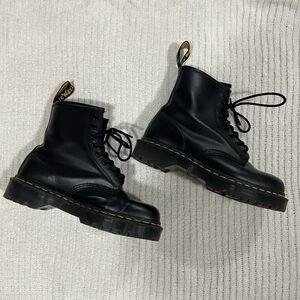 Womens 1460 Dr Martin Boots